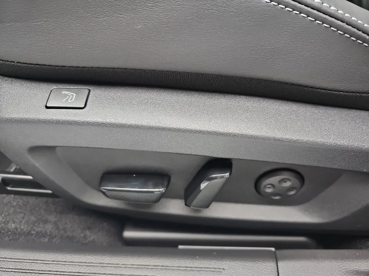 NISSAN QASHQAI 1.3 DIG-T MHEV X-TRONIC TEKNA+ 2WD NAVI LED LEDER 