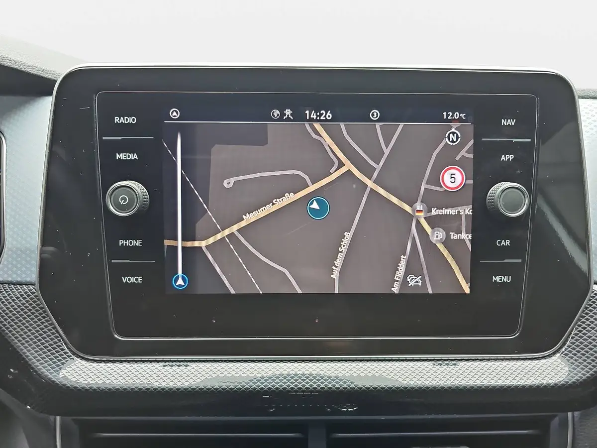 VW T-CROSS 1.0 TSI GOAL NAVI LED KLIMAAUTO ACC P-ASSIST WINTE