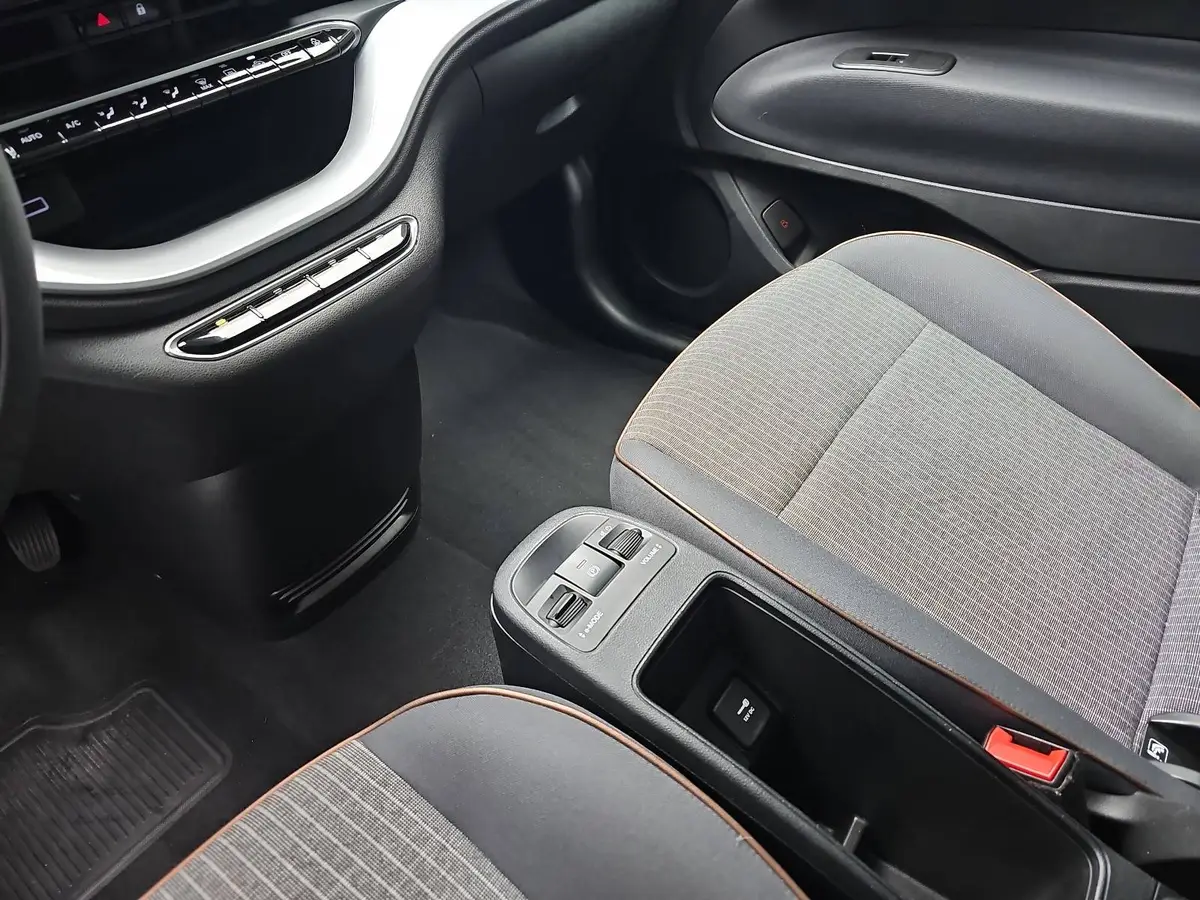 FIAT 500E ELEKTRO 42 KWH ICON NAVI KLIMA DAB APPLE/ANDROID LM16