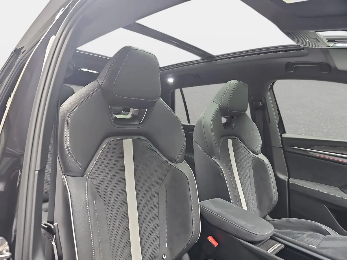 SKODA KODIAQ 1.5 TSI DSG SPORTLINE NAVI MATRIX 7-S LM20
