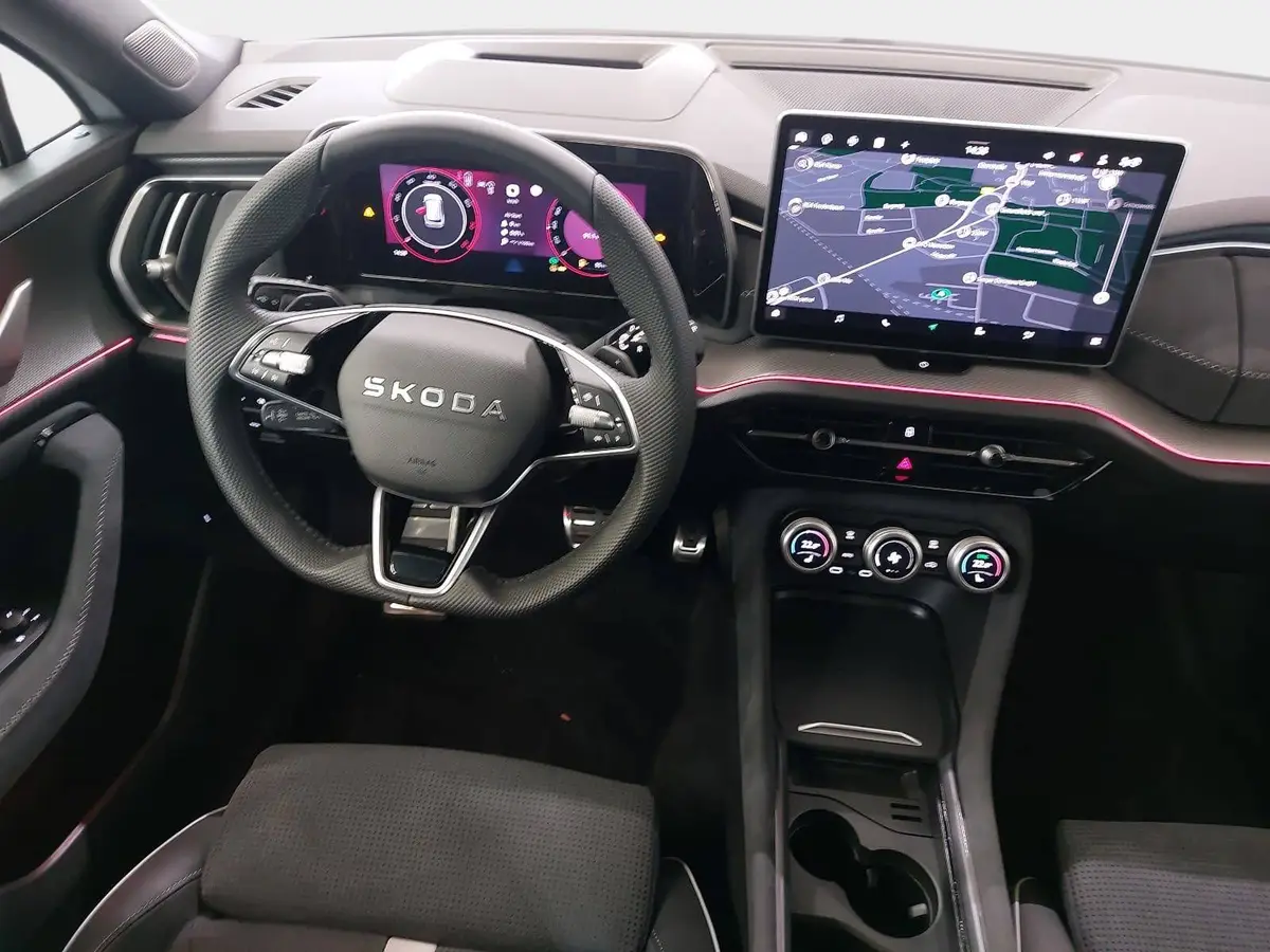 SKODA KODIAQ 1.5 TSI DSG SPORTLINE NAVI LED ACC PANO WINTER AHK