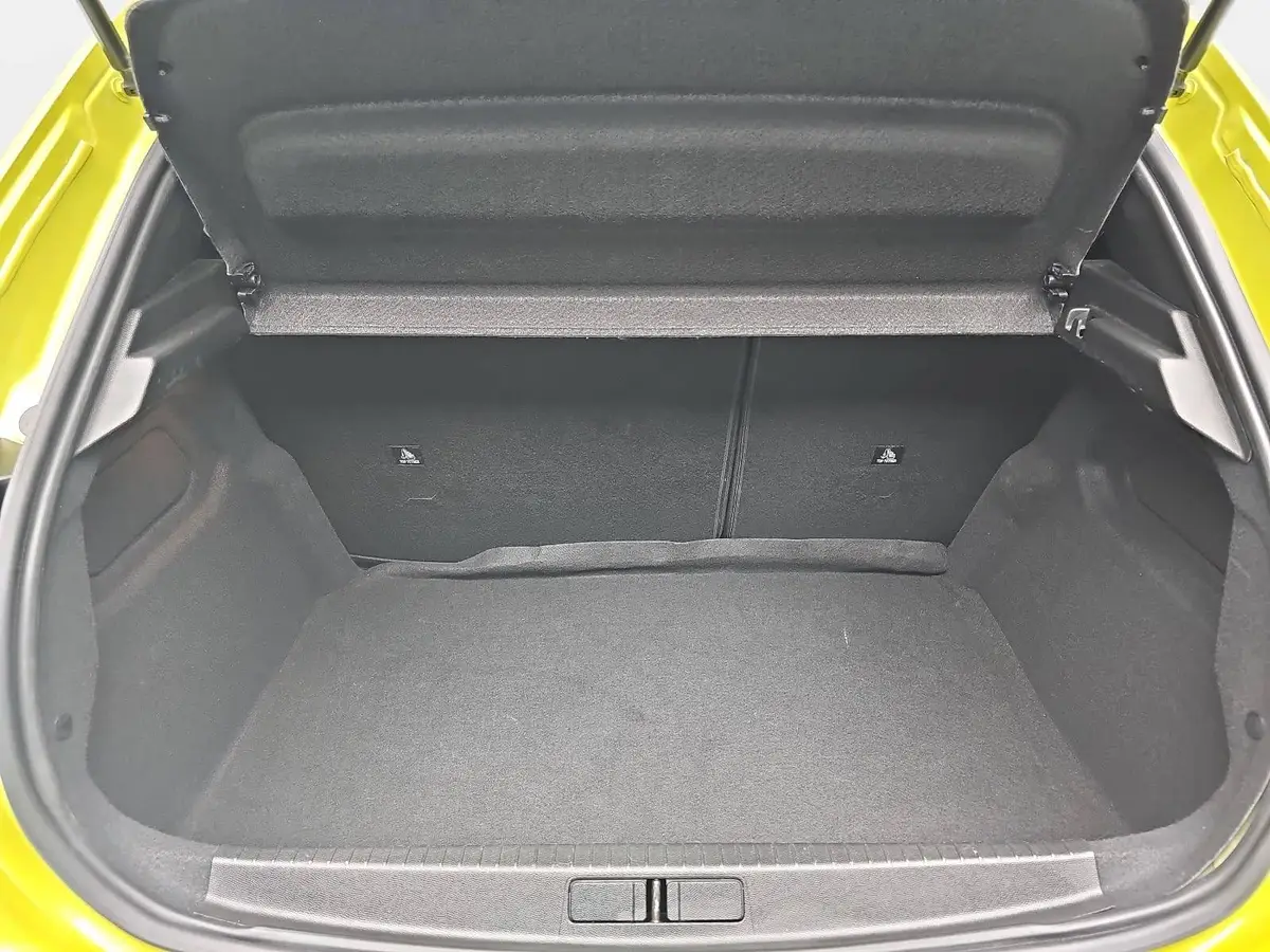 PEUGEOT 208 1.2 PURETECH 100 ALLURE LED DAB LM