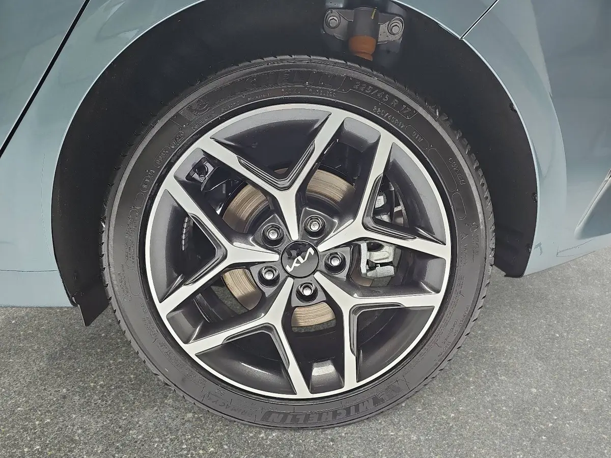 KIA CEED 1.5 T-GDI DCT7 SPIRIT TECHNOLOGIE