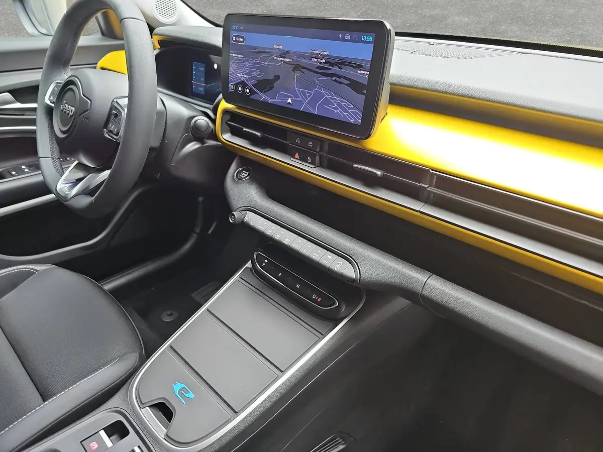 JEEP AVENGER ELEKTRO SUMMIT NAVI