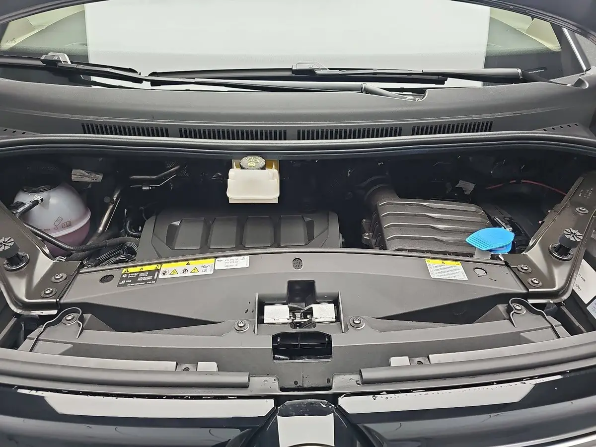 VW T7 MULTIVAN 2.0 TDI DSG LIFE LANG ACC AHK