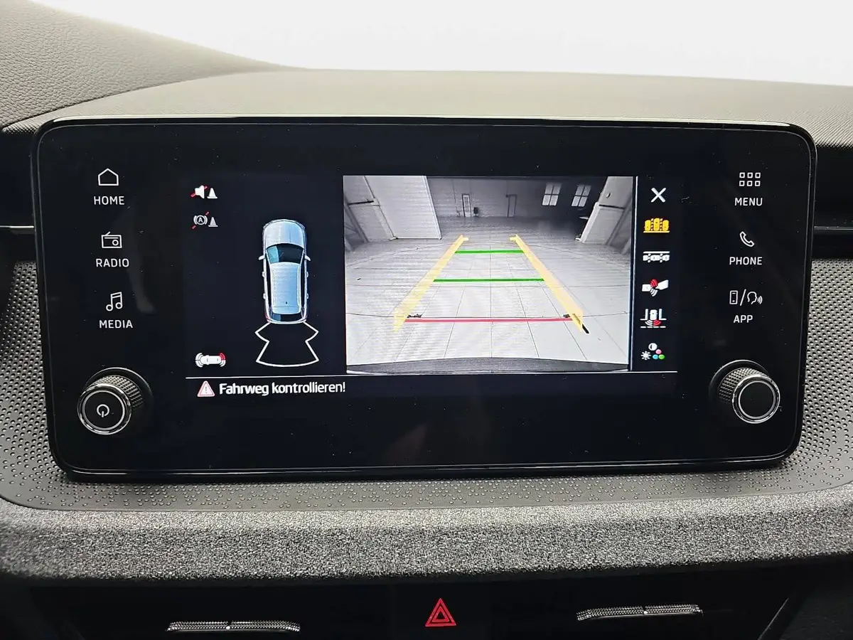 SKODA KAMIQ 1.0 TSI DSG 130 JAHRE LED KAMERA LM