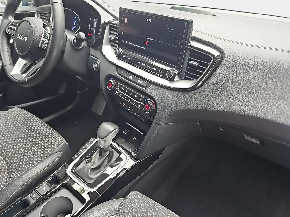 KIA XCEED 1.6 PLUG-IN-HYBRID DCT6 SPIRIT NAVI LED WINTER KAMERA LM