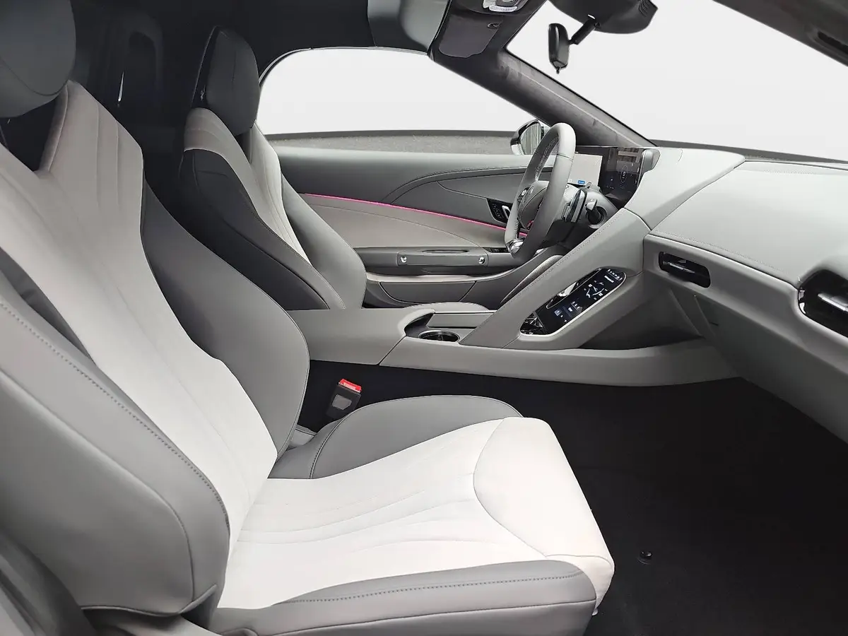 MG CYBERSTER EV 77 KWH