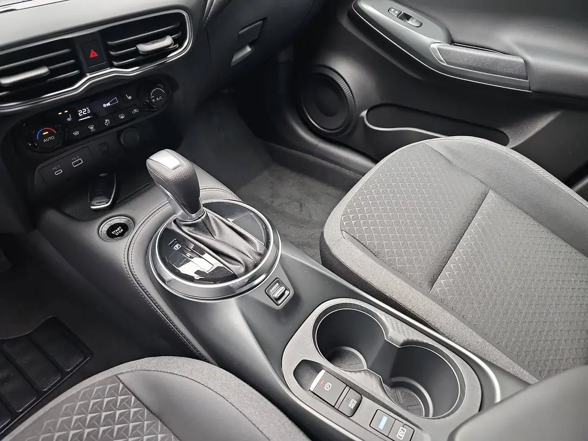 NISSAN JUKE 1.6 HYBRID AUTO. N-CONNECTA WINTER FRONTSCHEIBENHEIZUNG