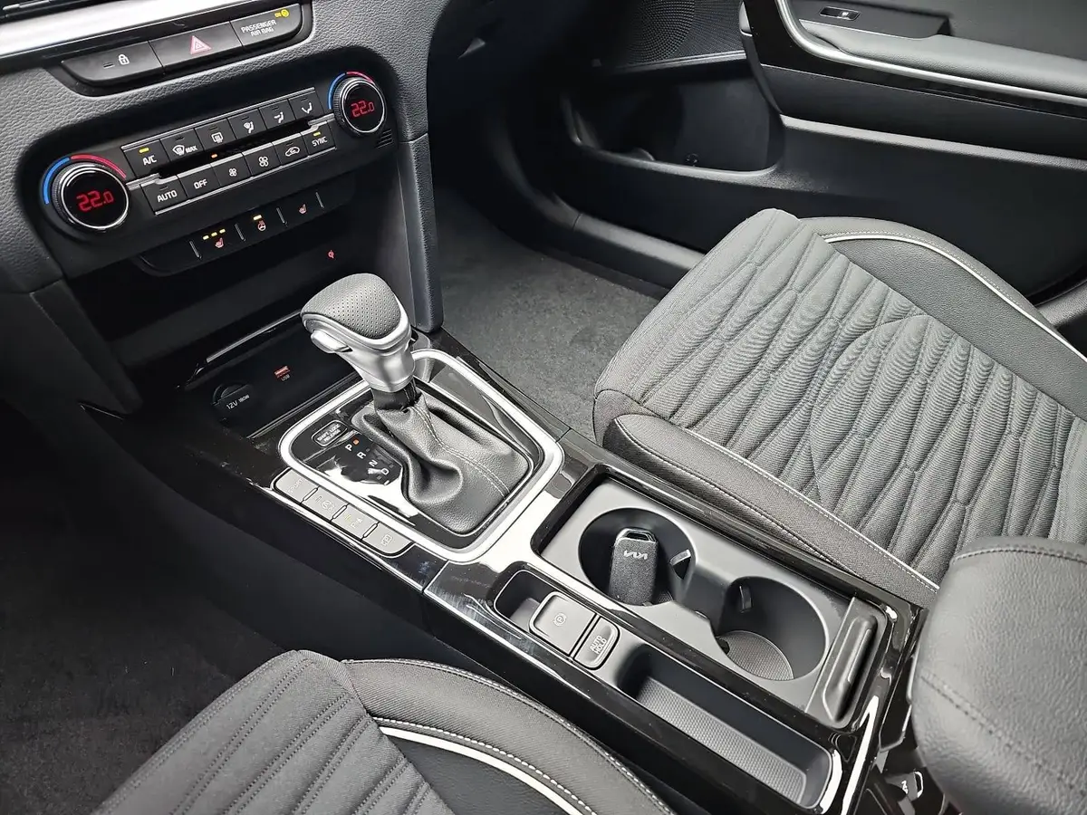 KIA CEED SW 1.5 T-GDI DCT7 GT-LINE TECHNOLOGIE PERFORMANCE