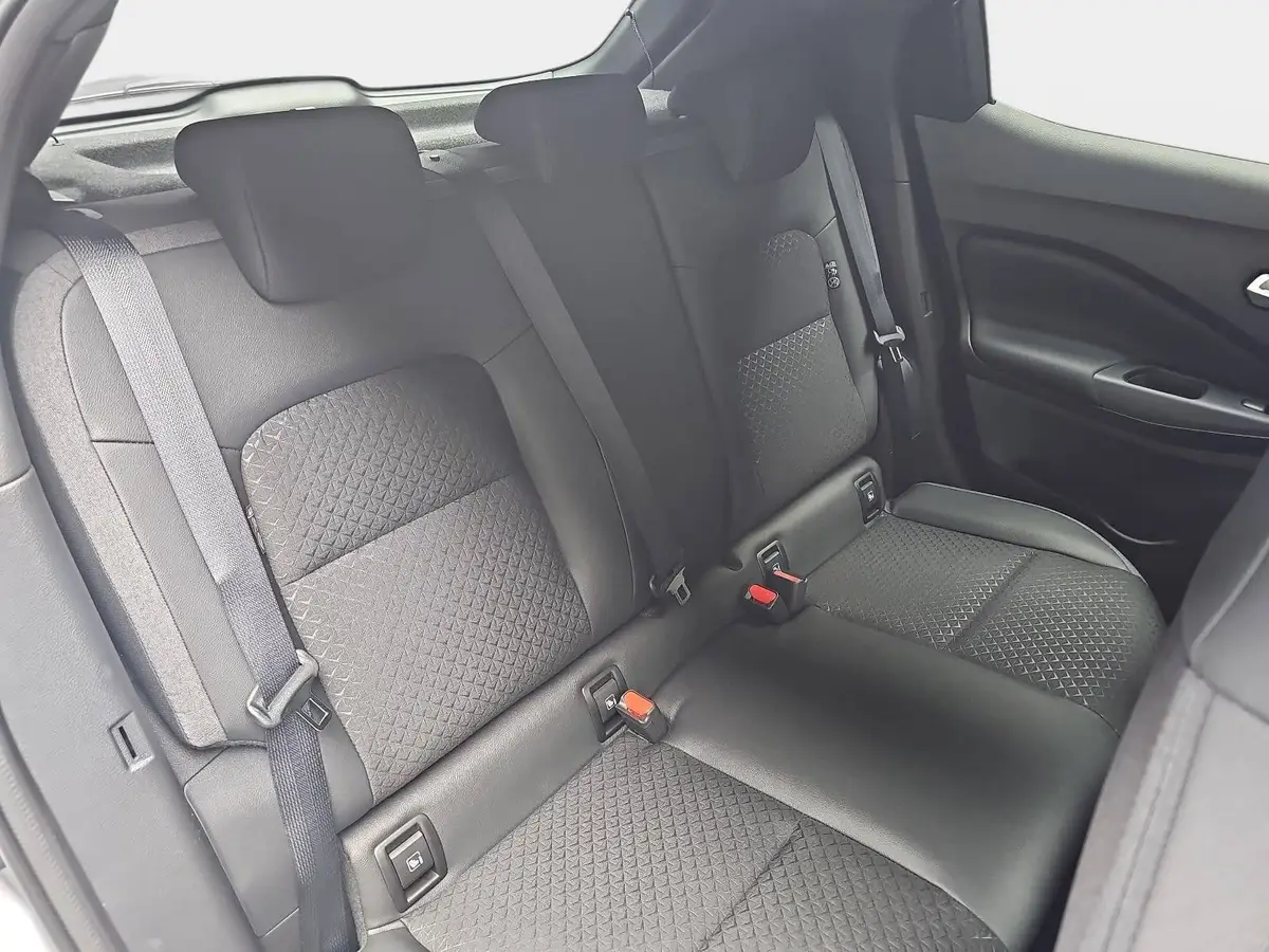 NISSAN JUKE 1.0 DIG-T 5T AUTO. N-CONNECTA NAVI WINTER