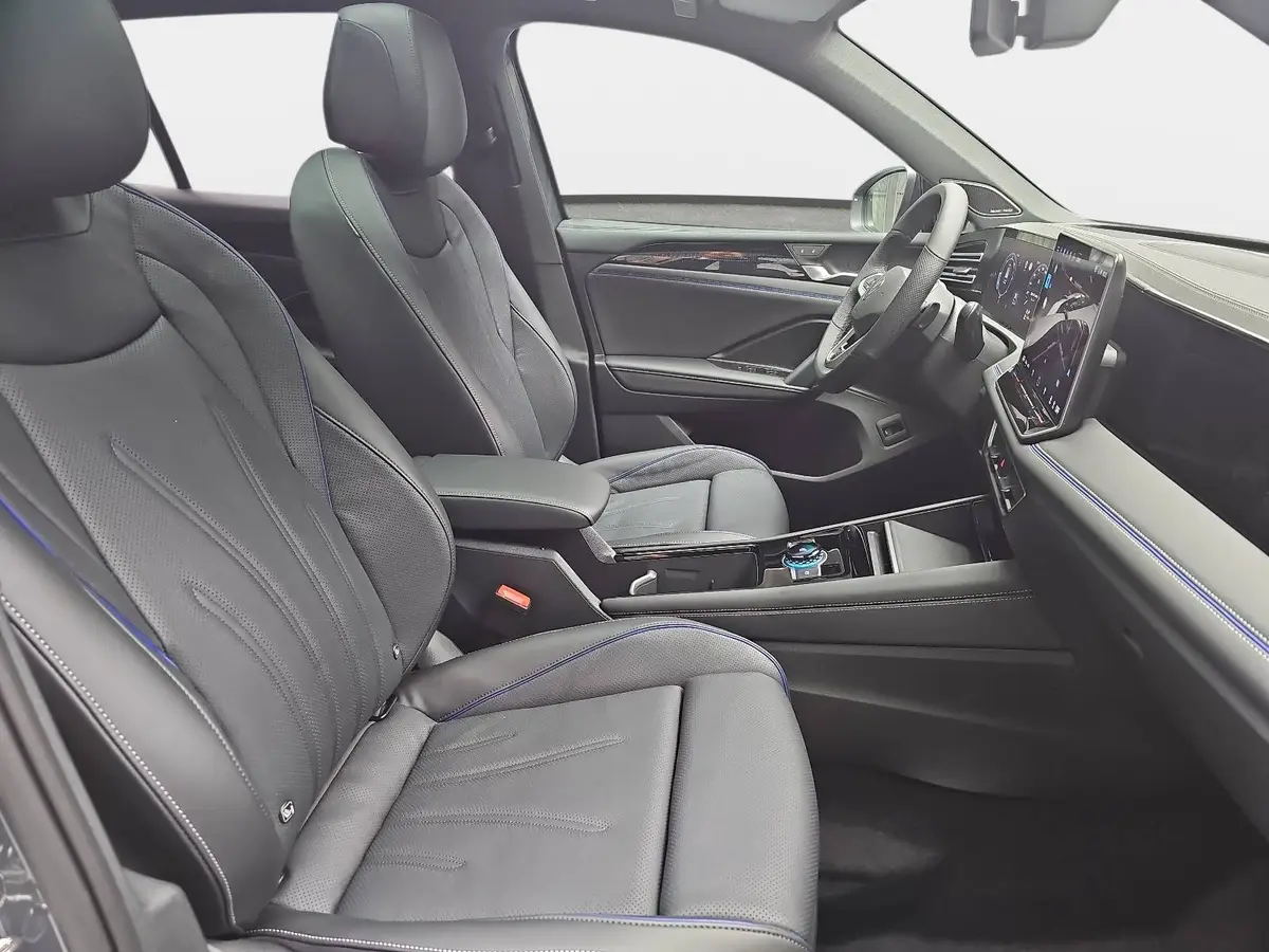 VW TIGUAN 2.0 TDI DSG R-LINE 4M NAVI LED-MATIX LEDER BLACK-S