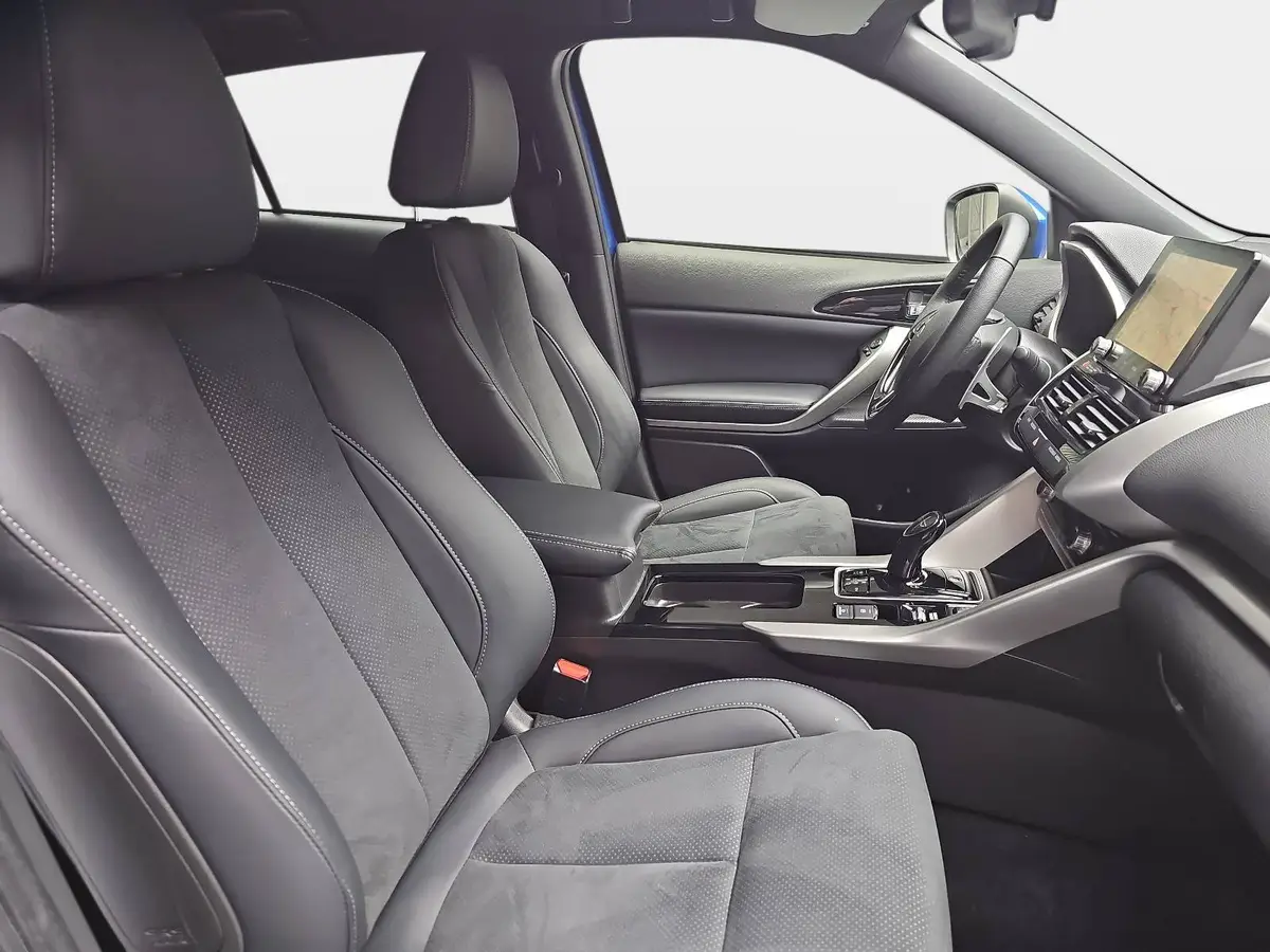 MITSUBISHI ECLIPSE CROSS 2.4 MIVEC PHEV CVT SELECT NAVI LED STANDH. 360° LM