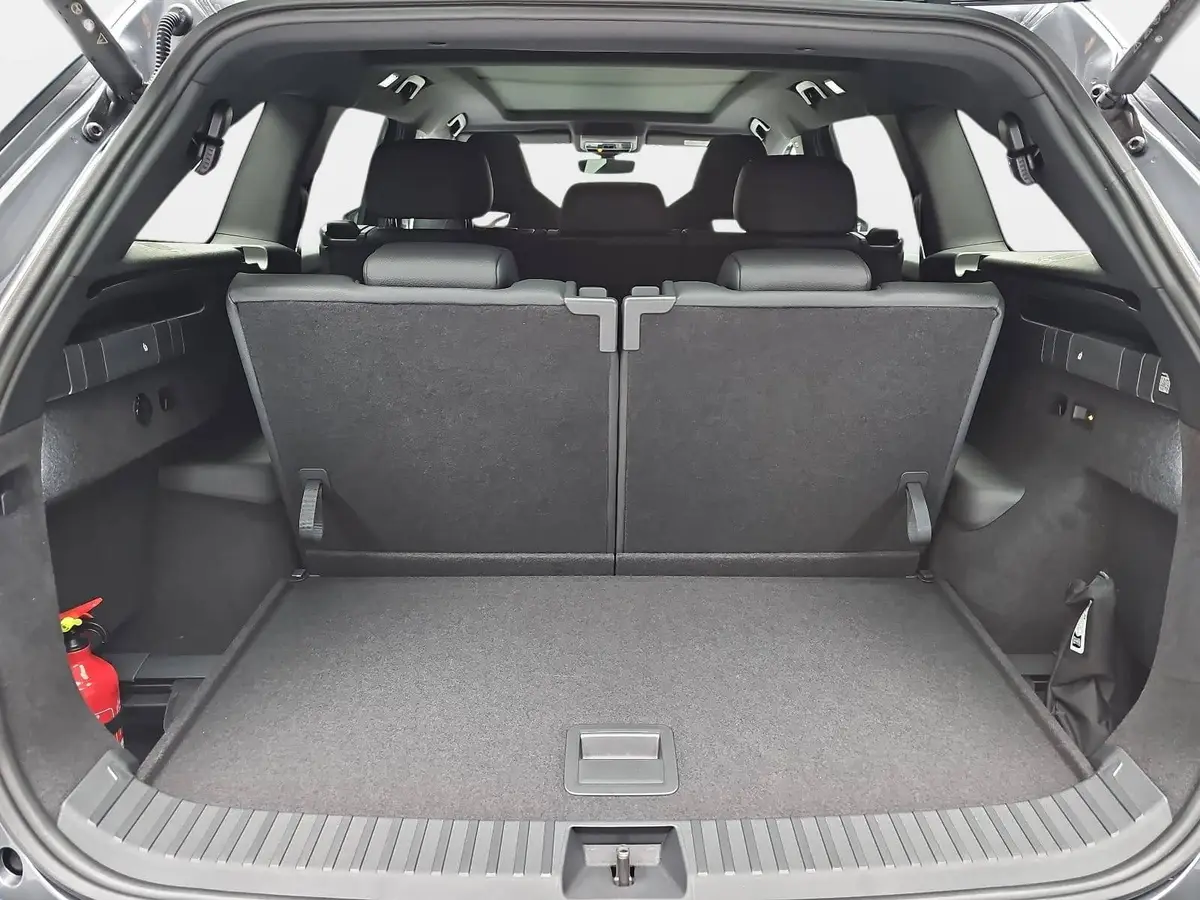 SKODA KODIAQ 2.0 TDI DSG SPORTLINE 4X4 NAVI LED ACC PANO 7S AHK