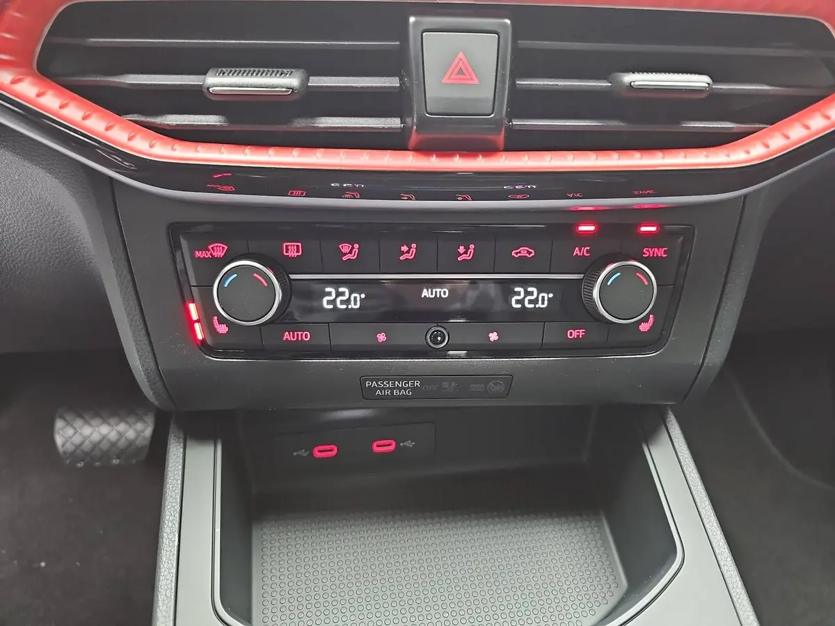 SEAT IBIZA 1.0 TSI DSG FR LED DAB KLIMAAUTO WINTER SICHT KAME