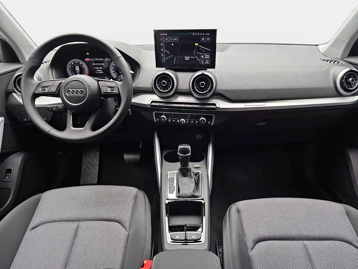 AUDI Q2 35 TFSI S-TRONIC S LINE NAVI LED ACC EL.HECKKL. WI