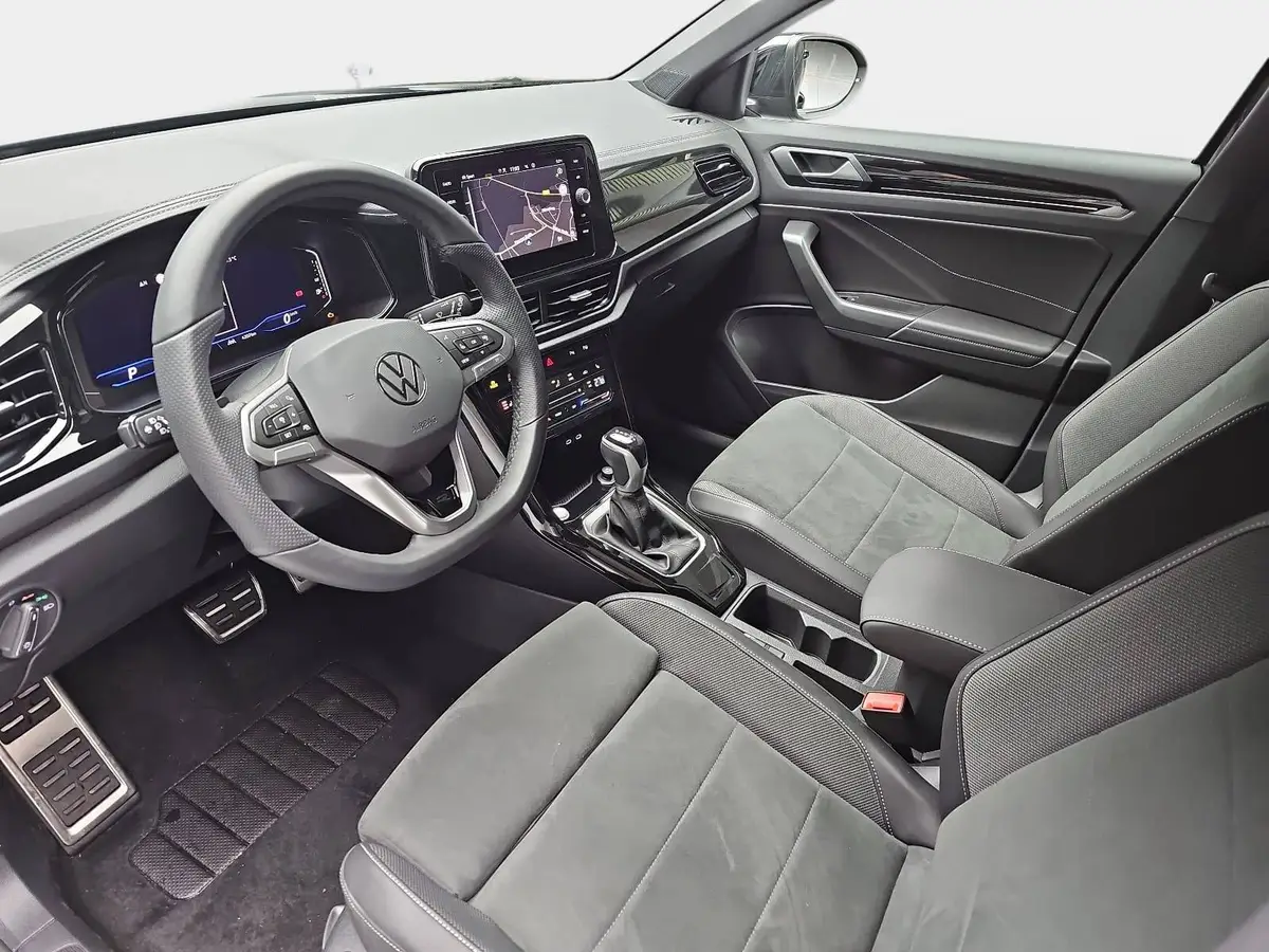 VW T-ROC 1.5 TSI DSG R-LINE NAVI KLIMA LED KAMERA WINTER AH