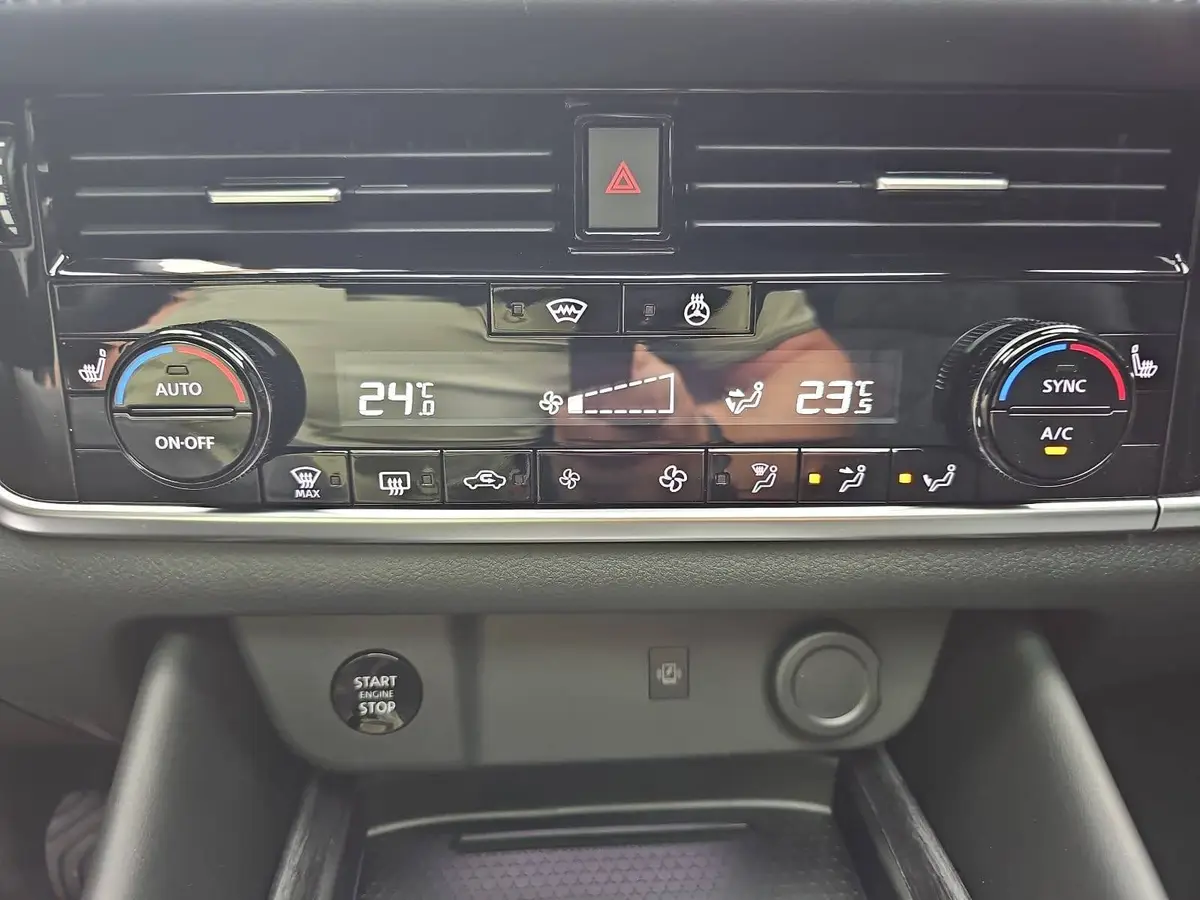 NISSAN QASHQAI 1.3 DIG-T X-TRONIC TEKNA NAVI LED