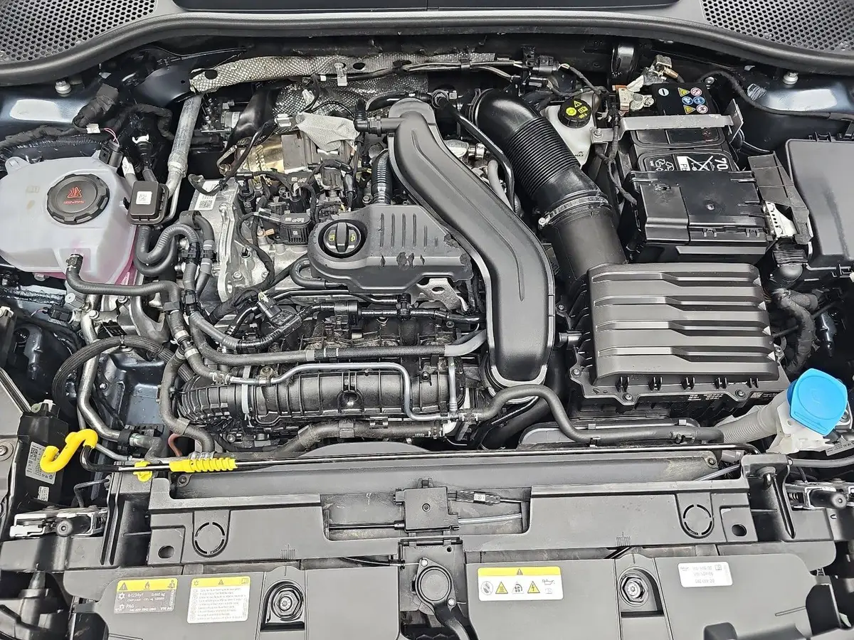 CUPRA FORMENTOR 1.5 ETSI DSG NAVI LED KAMERA 360