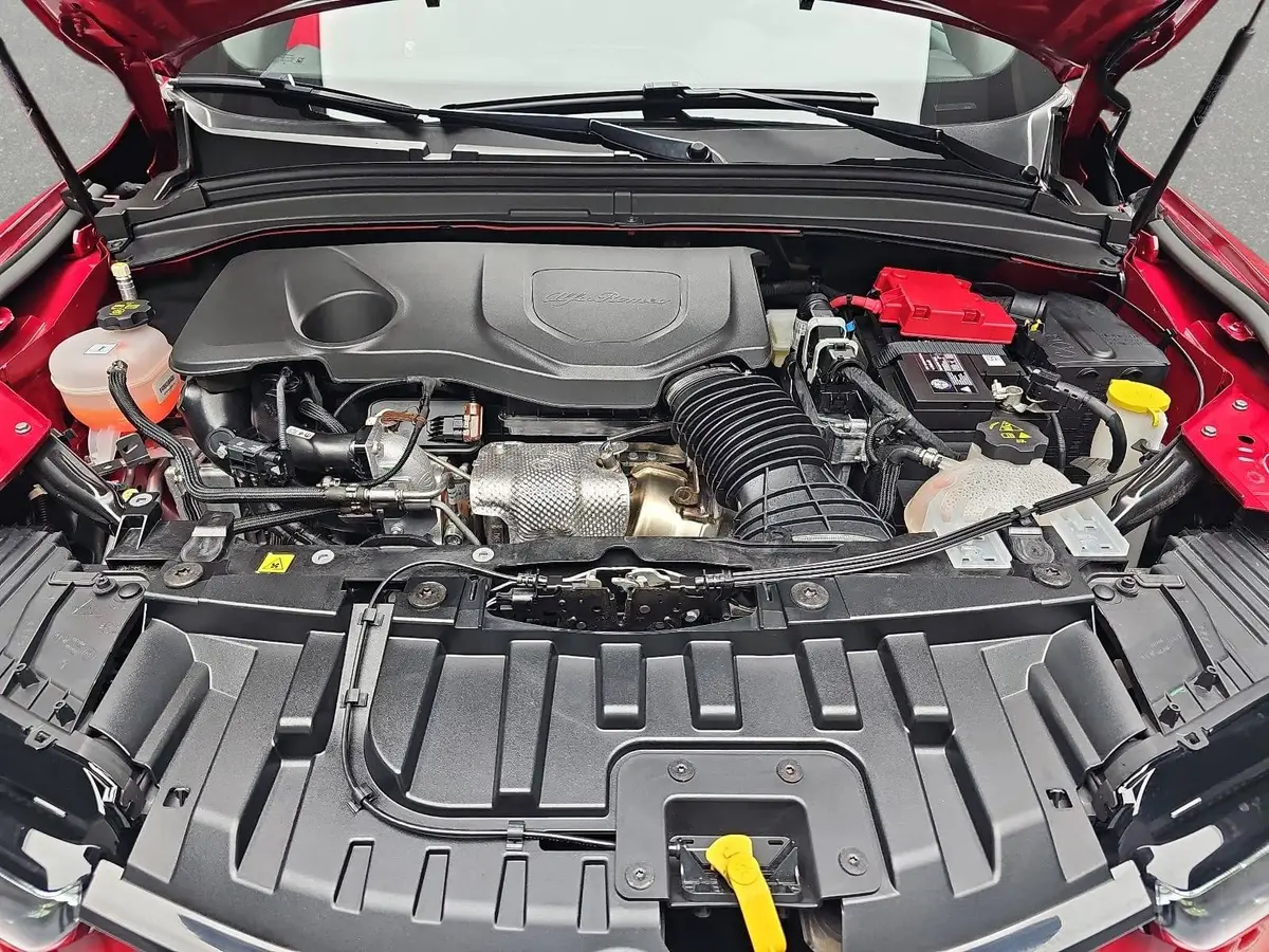 ALFA ROMEO TONALE 1.5T 48V-HYBRID 15KW SPECIALE