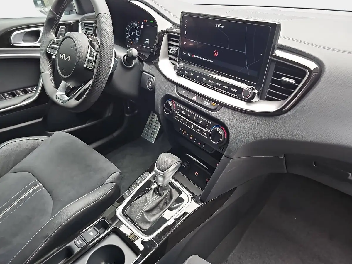 KIA XCEED 1.6 T-GDI 150 DCT GT-LINE MJ26 LEDER GLASDACH