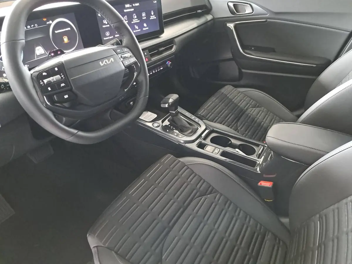 KIA XCEED 1.6 T-GDI 150 DCT SPIRIT MJ27 SOUND