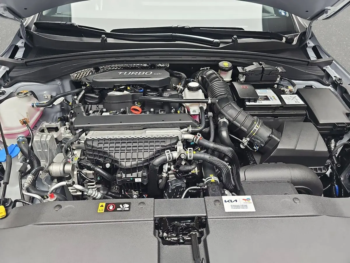 KIA XCEED 1.6 T-GDI 150 DCT SPIRIT MJ27 SOUND SITZ ADVANCED