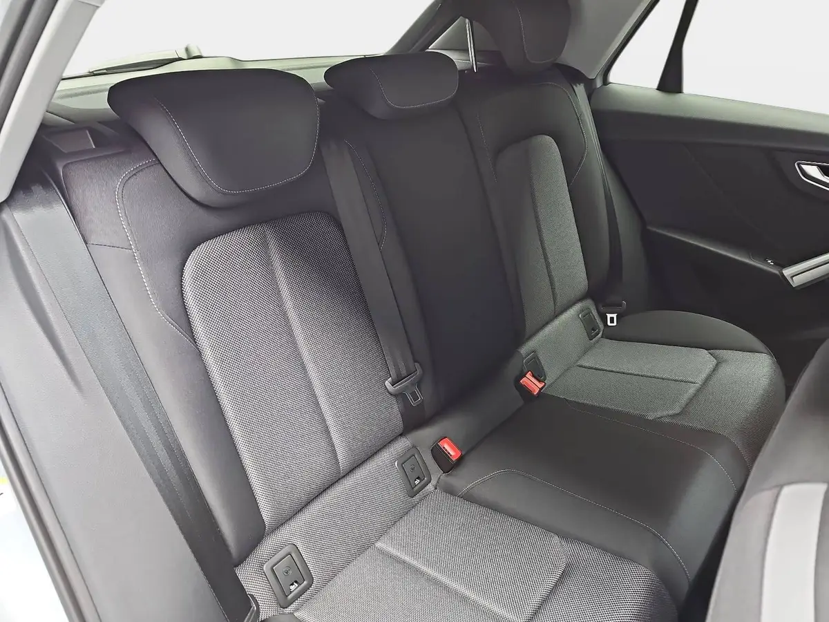 AUDI Q2 35 TFSI S-TRONIC S LINE NAVI LED ACC EL.HECKKL. WI