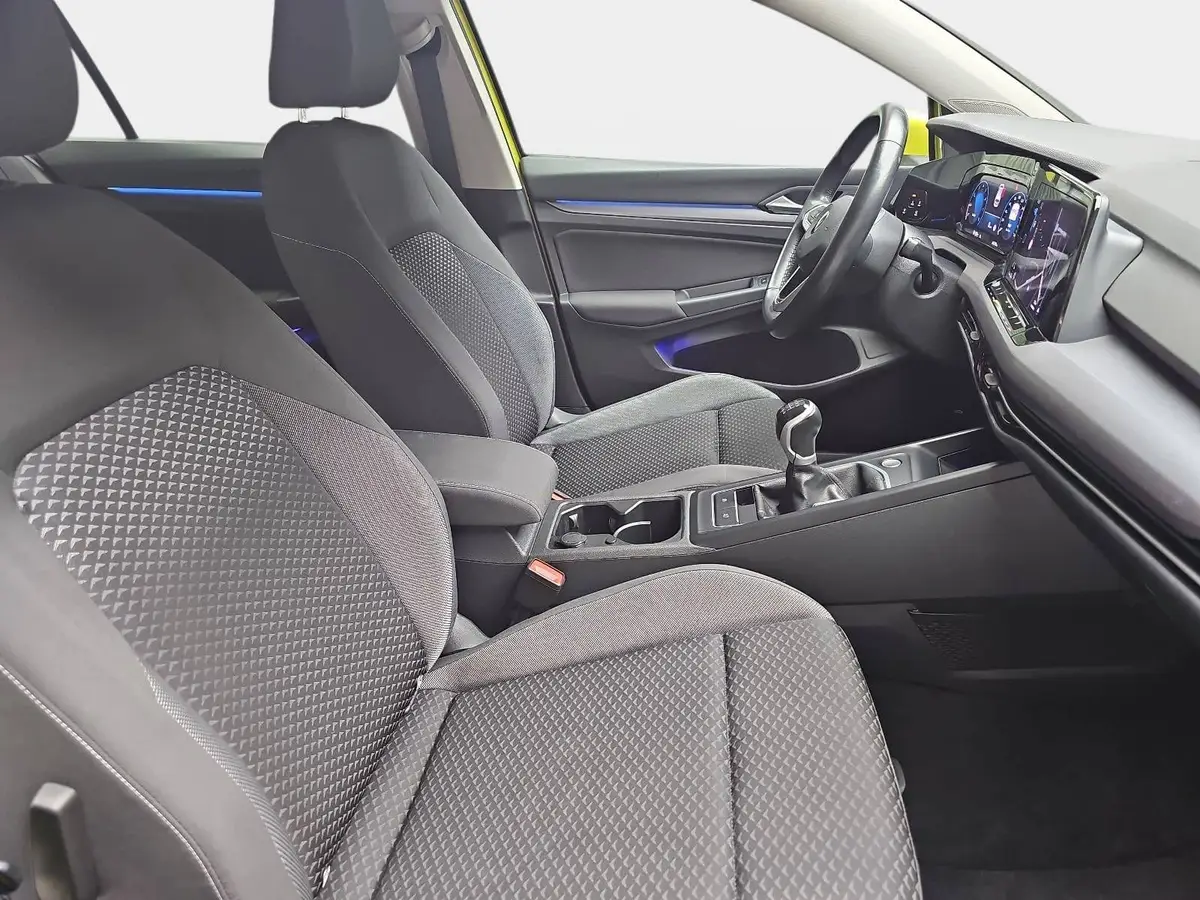VW GOLF VIII 1.5 TSI ACTIVE NAVI LED M+S