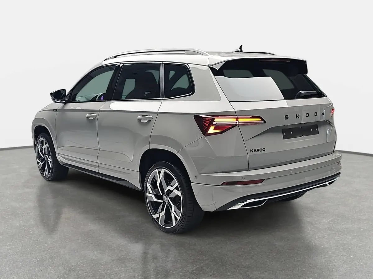 SKODA KAROQ 1.5 TSI DSG SPORTLINE NAVI LED-MATRIX PANO CANTON