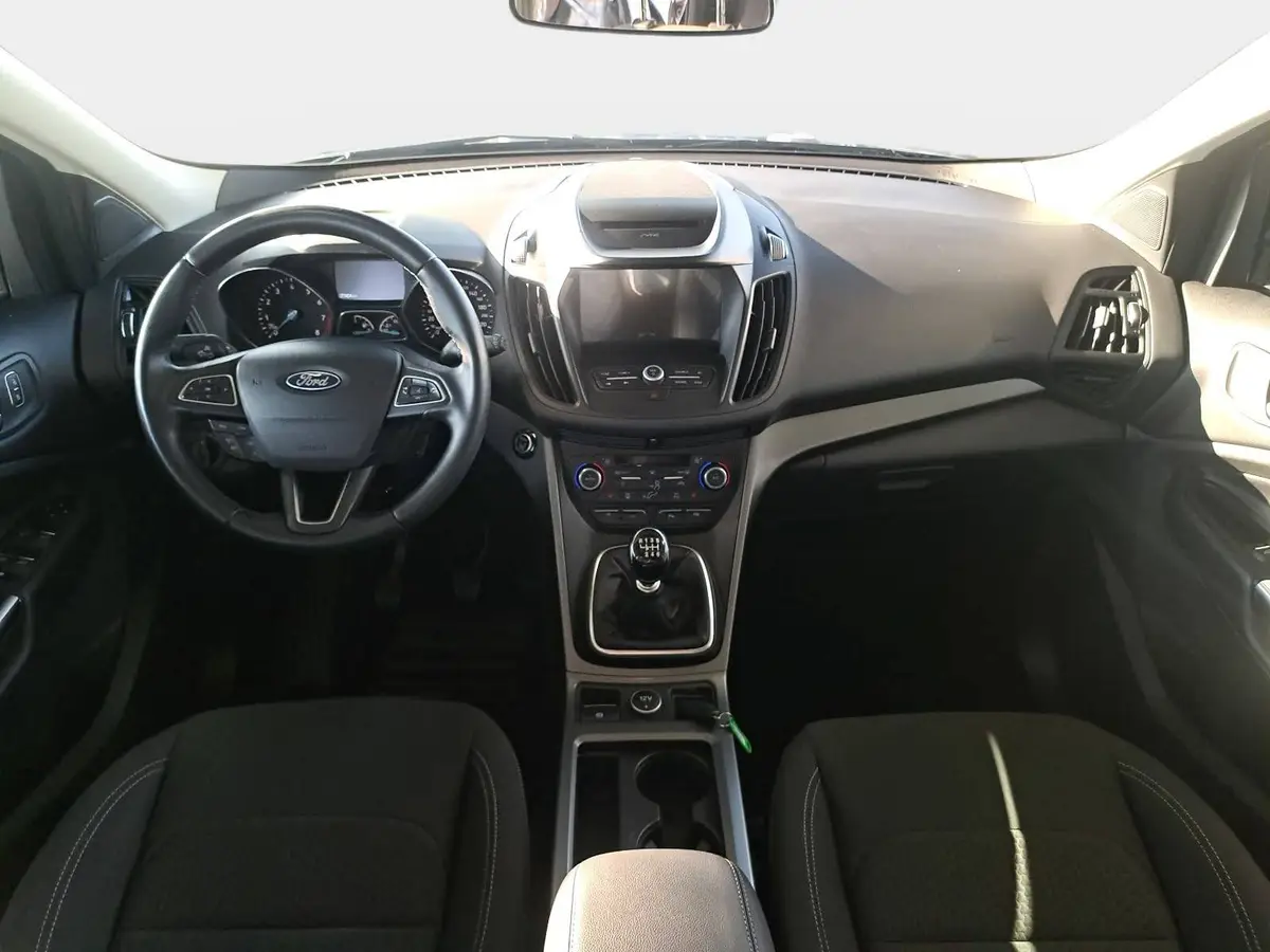 FORD KUGA 1.5 ECOBOOST 4X2 NAVI WINTER PDC LM17