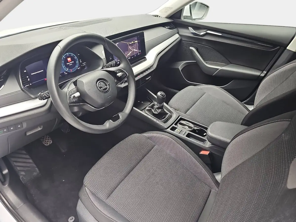 SKODA OCTAVIA COMBI 1.0 TSI AMBITION NAVI LED PDC