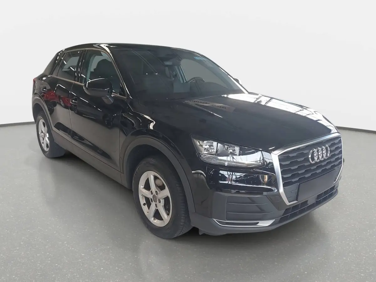 AUDI Q2 1.5 TFSI 35 GANZJAHRESREIFEN AHK