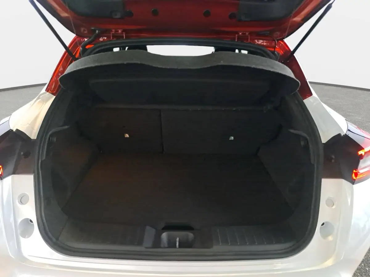 NISSAN JUKE 1.0 DIG-T 5T AUTO. REDLINE EDITION TECH BOSE FRONTSCHEIBENHEIZUNG