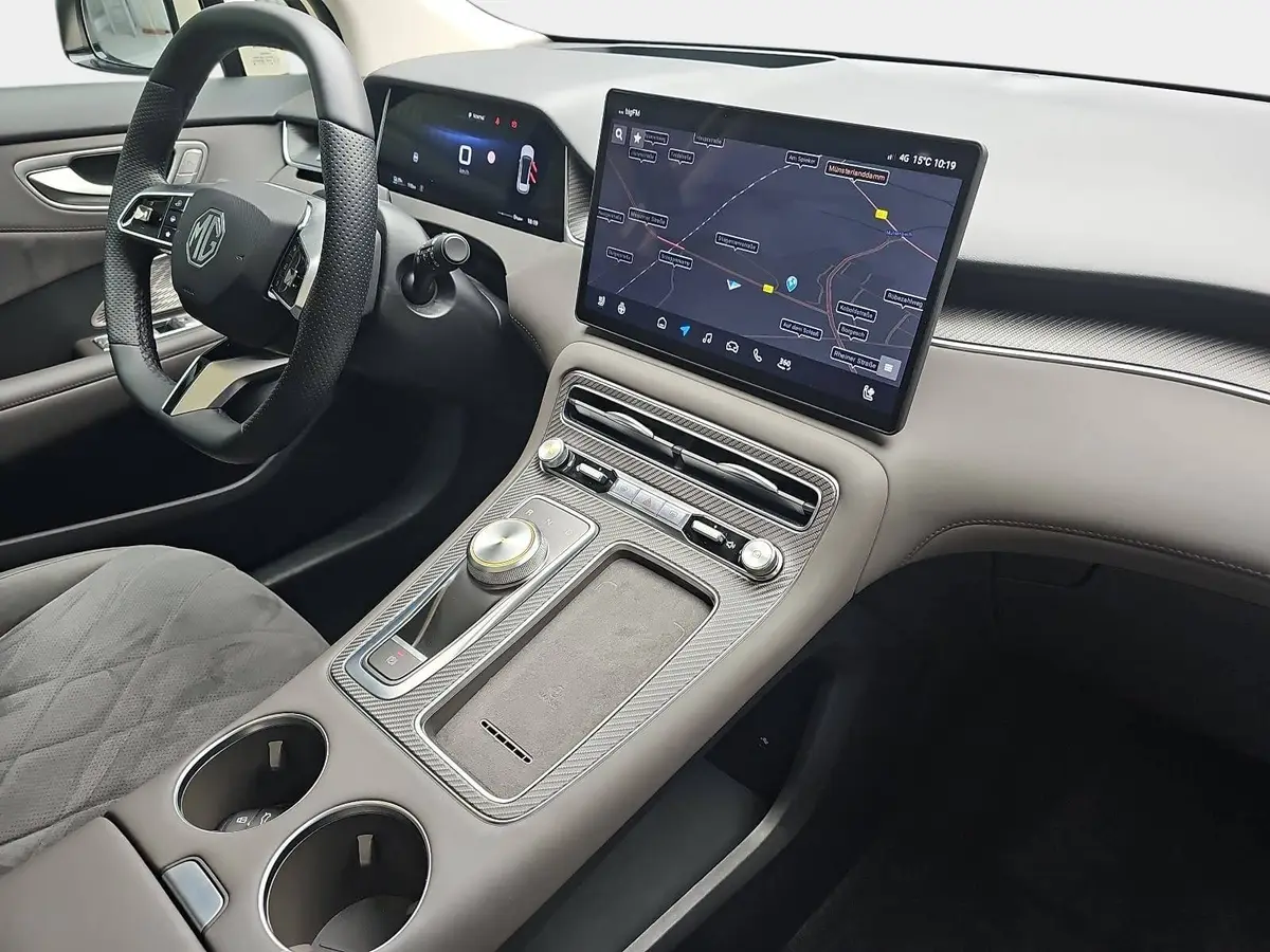 MG S6 EV EV 77 KWH LUXURY AWD PANORAMA LEDER 20-ZOLL