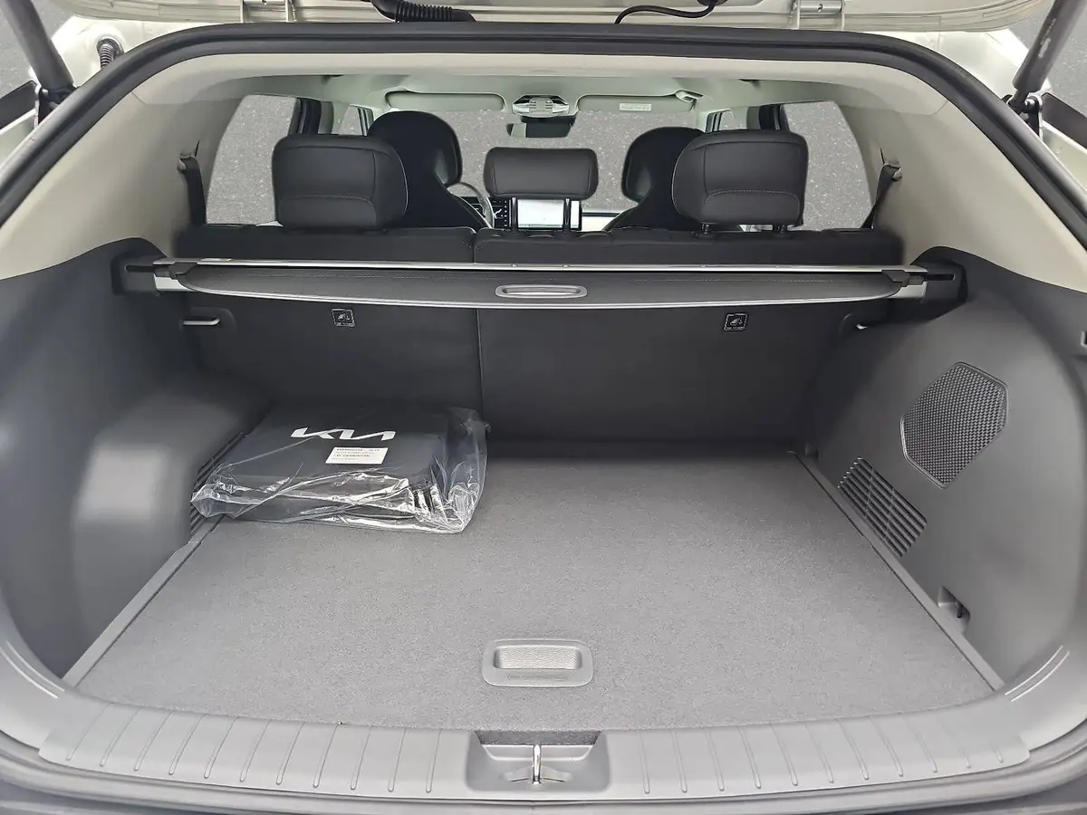 KIA EV3 81.4 KWH EARTH MJ26 WINTER BUSIN. UPGRADE DRIVEWISE-PARK DESIGN SOUND