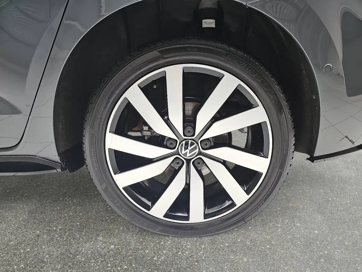 VW TOURAN 1.5 TSI DSG HIGHLINE R-LINE NAVI LED ACC PANO KAME