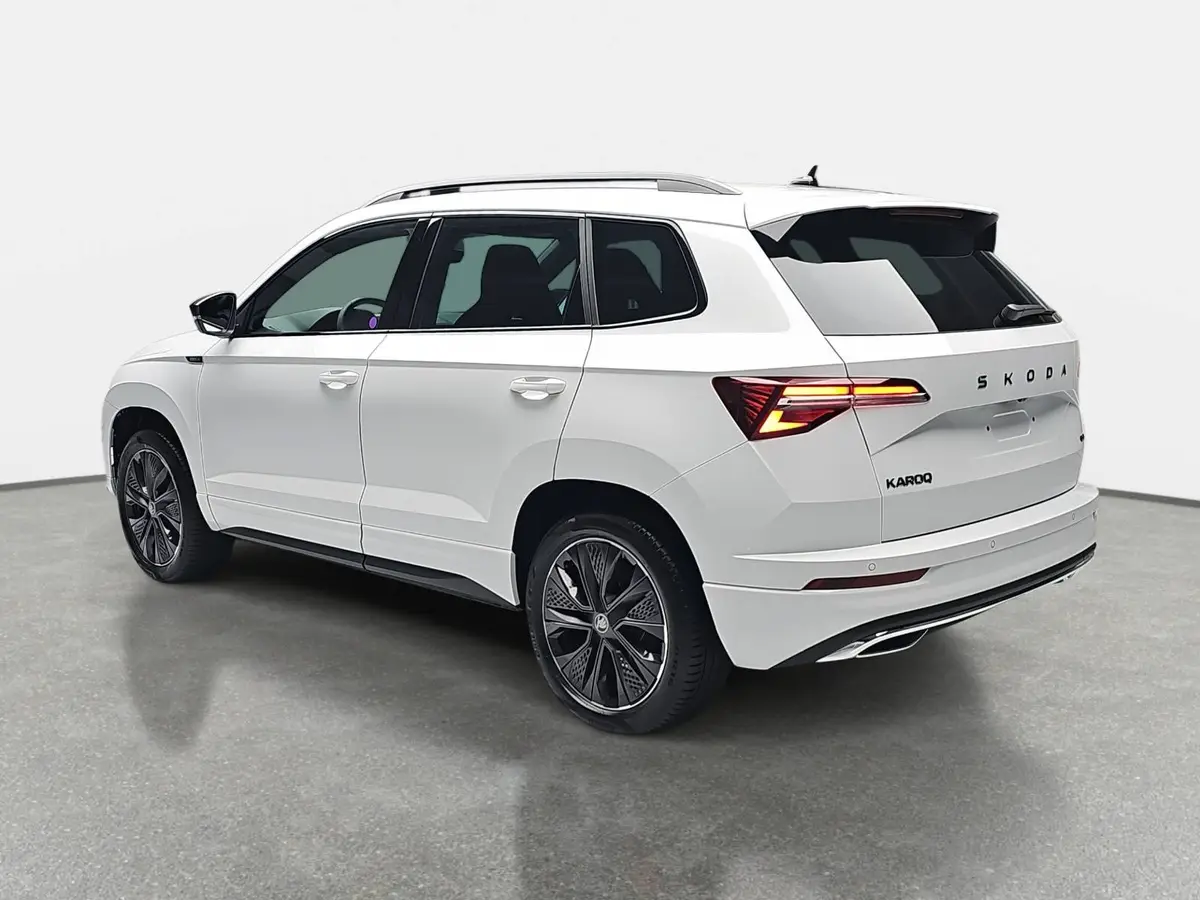 SKODA KAROQ 2.0 TSI DSG SPORTLINE 4X4 NAVI LED ACC KAMERA AHK 