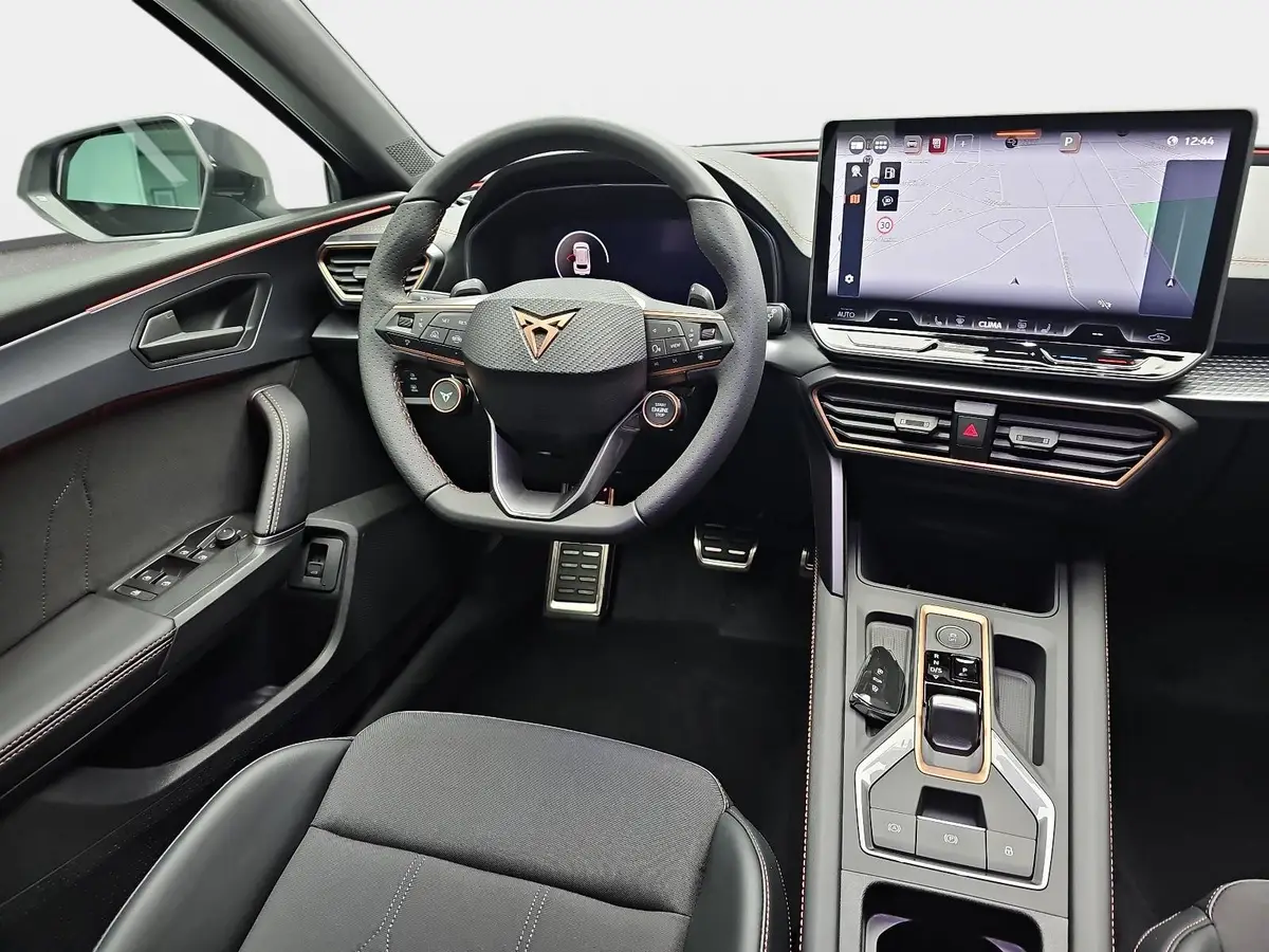 CUPRA LEON ST 1.5 ETSI DSG NAVI LED KLIMAAUTO ACC FULL-LINK KAME