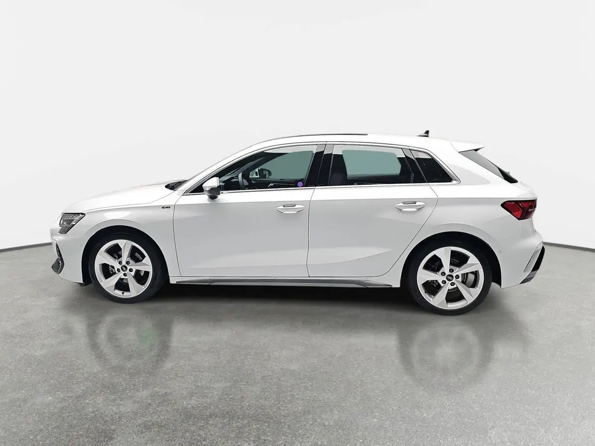 AUDI A3 35 TFSI DSG SPORTBACK S LINE LED KAMERA LM18
