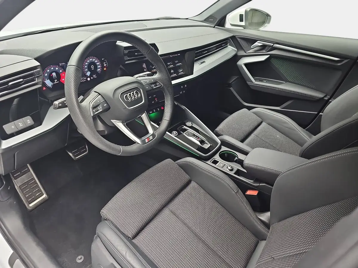 AUDI A3 35 TFSI DSG SPORTBACK S LINE LED KAMERA LM18