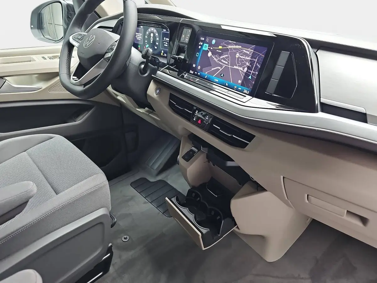 VW T7 MULTIVAN 2.0 TDI DSG LIFE P-ASSIST AHK