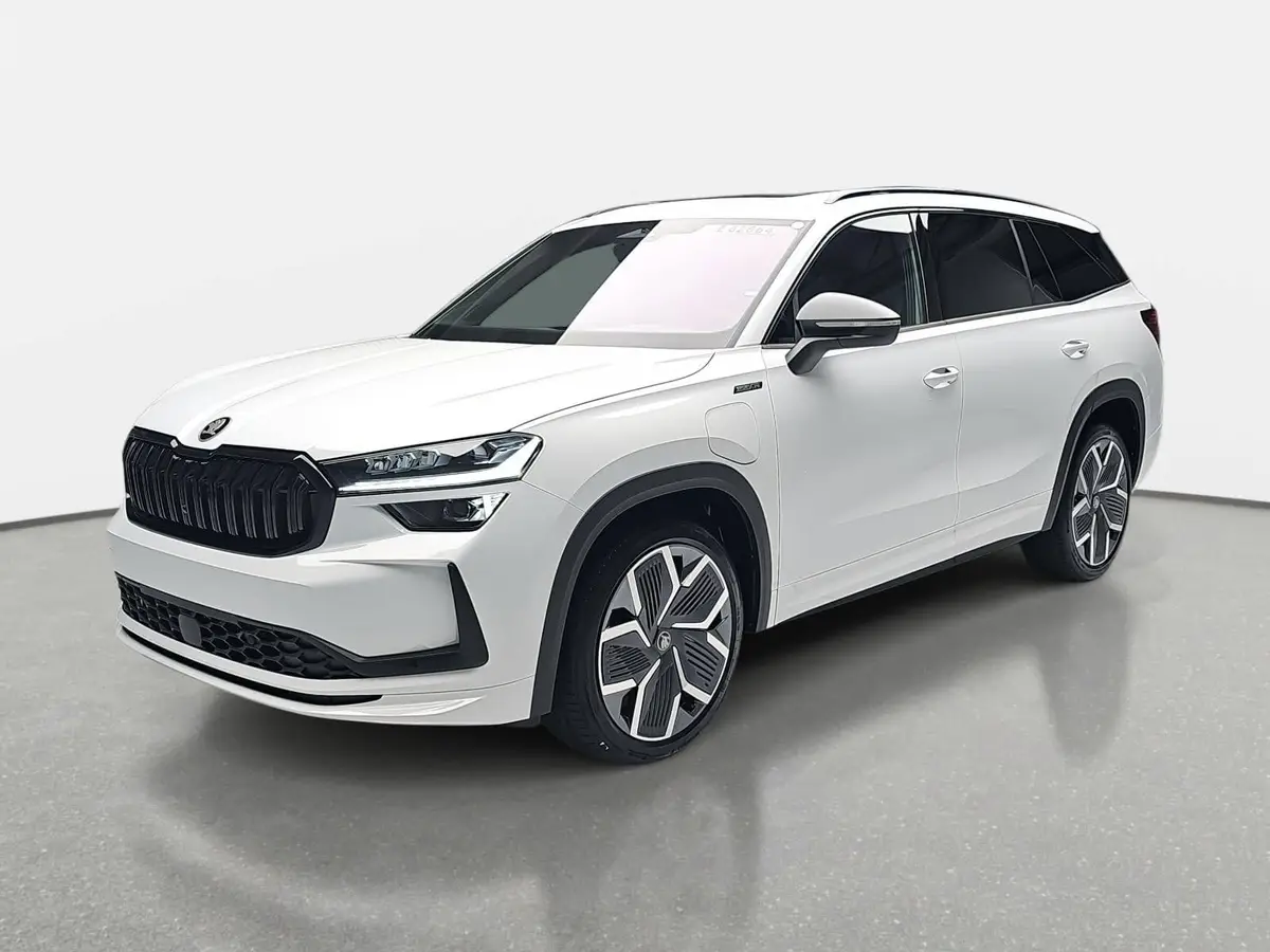 SKODA KODIAQ 1.5 TSI DSG IV PHEV SPORTLINE AHK PANO LM
