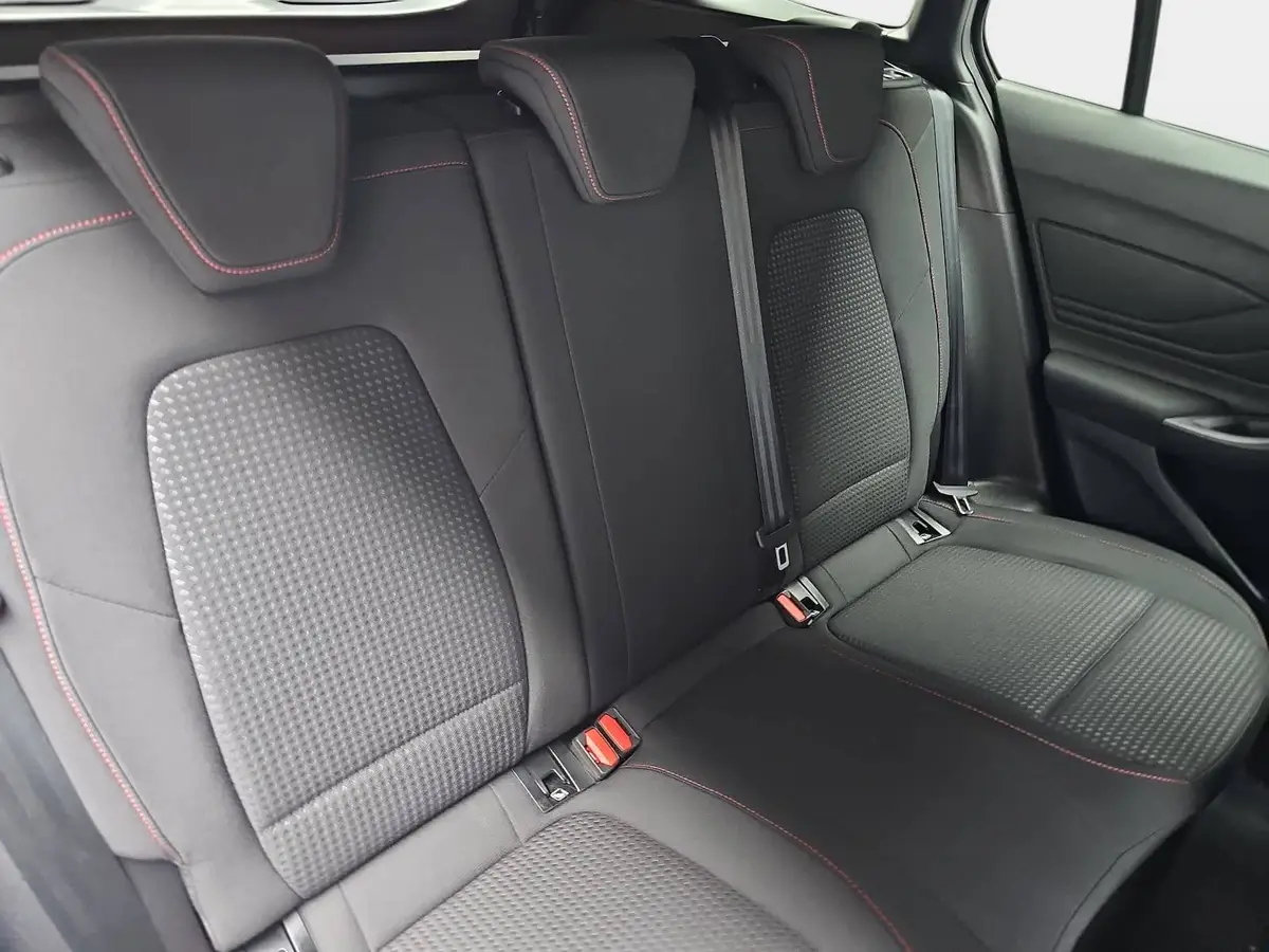 FORD FOCUS 2.0 ECOBLUE ST-LINE NAVI WINTER ACC