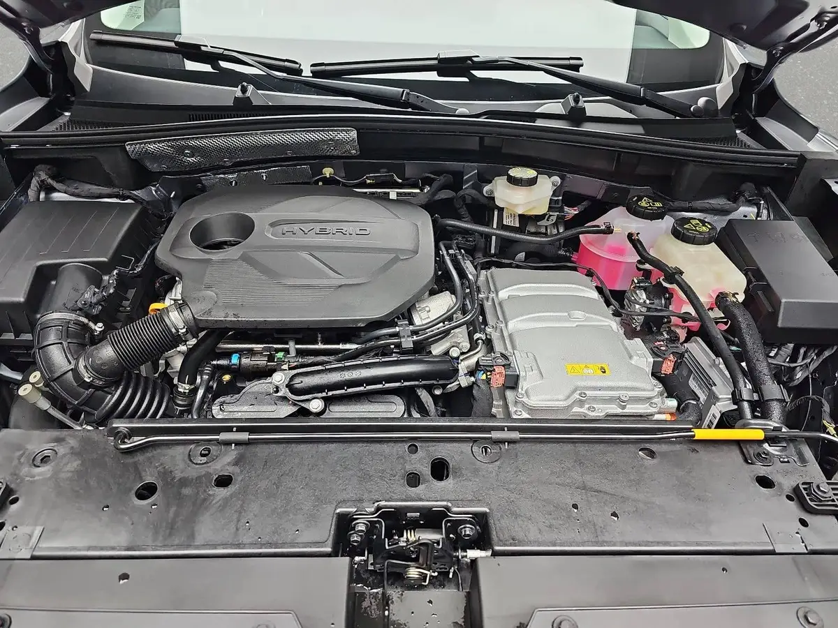 MG ZS 1.5 HYBRID+ MY25.5 LUXURY NAVI LM18 KEYLESS-ENTRY 360-GRAD-KAMERA