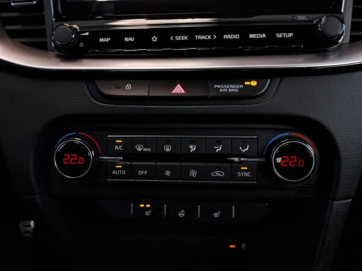 KIA CEED SW 1.5 T-GDI DCT7 GT-LINE TECHNOLOGIE PERFORMANCE