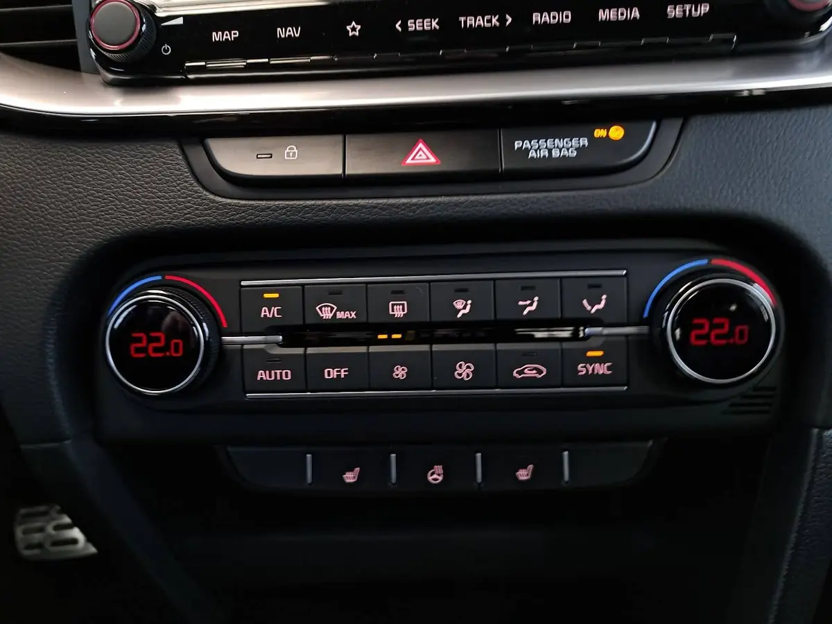 KIA CEED SW 1.5 T-GDI DCT7 GT-LINE