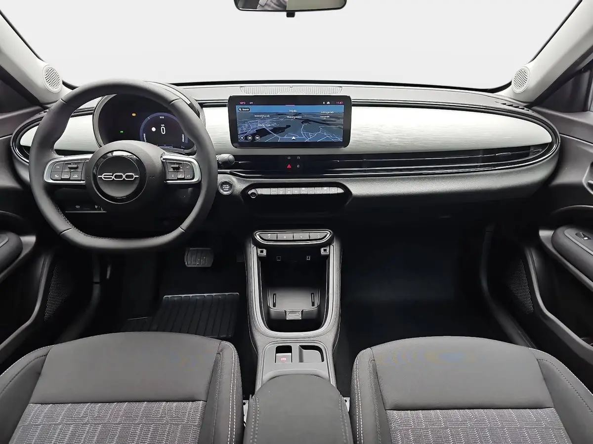 FIAT 600 1.2 T3 HYBRID DCT BUSINESS EDITION MJ26 ALLWETTERREIFEN