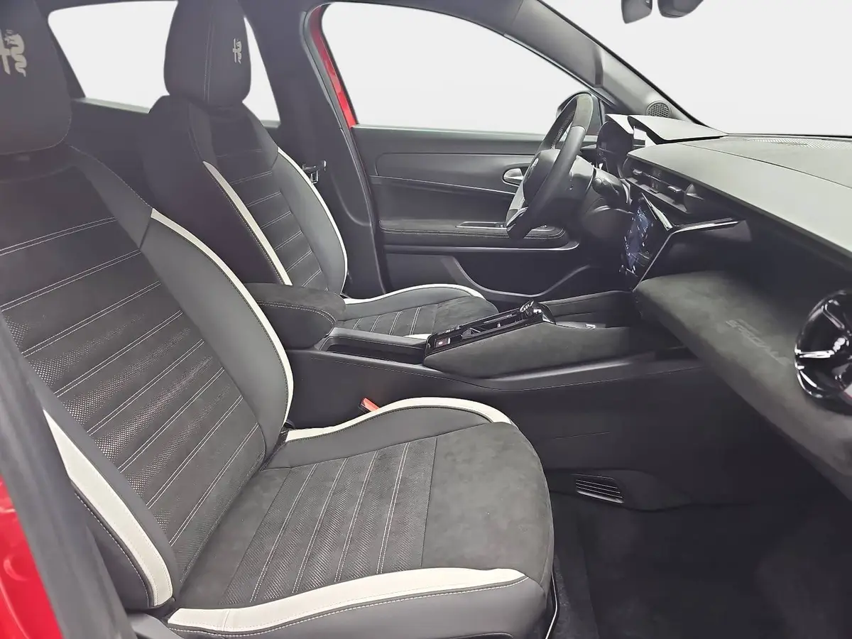 ALFA ROMEO JUNIOR ELETTRICA 54 KWH FÖRDERFÄHIG SPORT SPECIALE