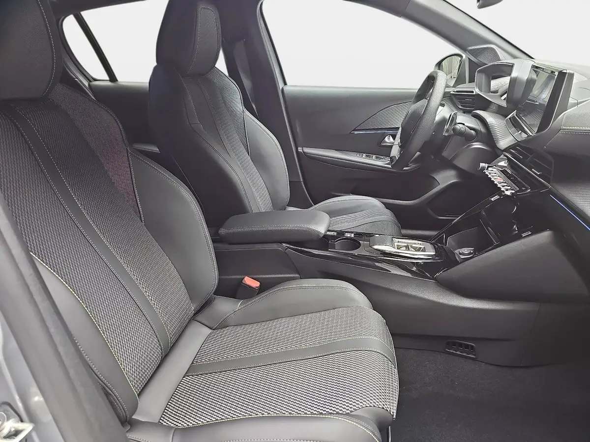 PEUGEOT 208 1.2 HYBRID 110 E-DSC6 GT KLIMA LED MIRROR-SCREEN K